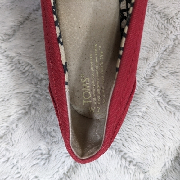 TOMS Wedge Sandals Women's 7 Red Crosshatch Jacquard Classic Espadrille - Picture 3 of 5